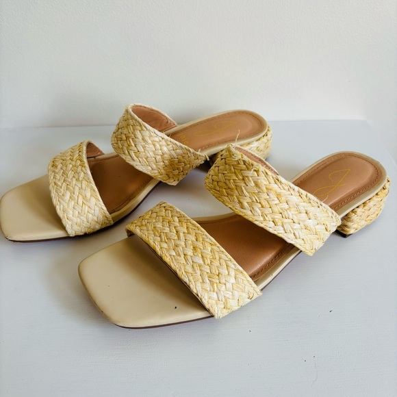 Joie Niki Raffia Braided Straw Block Heel Sandal – Natural, Size 7 - Picture 1 of 6